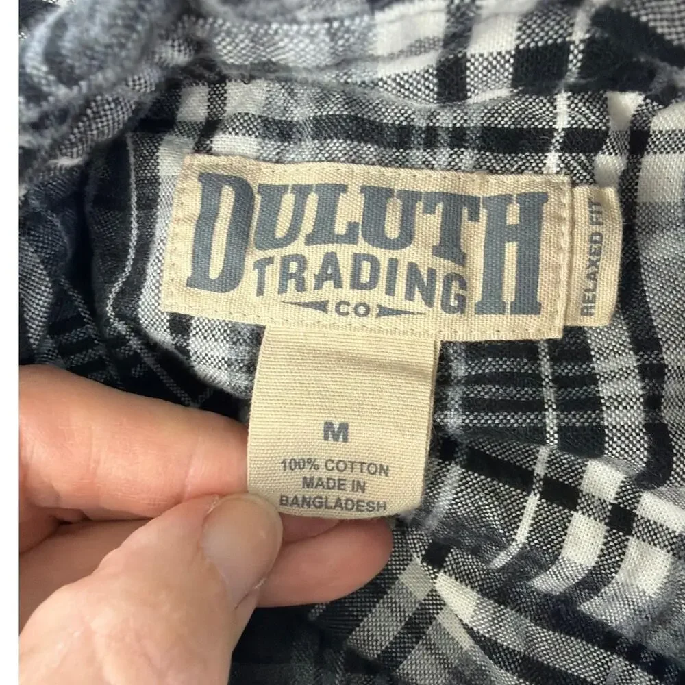 Duluth Trading Mens Button Front Shirt Medium Mountain Oxford Black Plaid Cotton